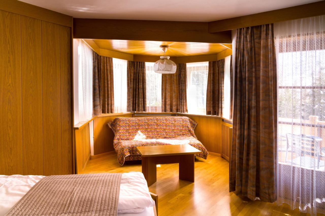 Hotel Villetta Maria Cottage Canazei Buitenkant foto