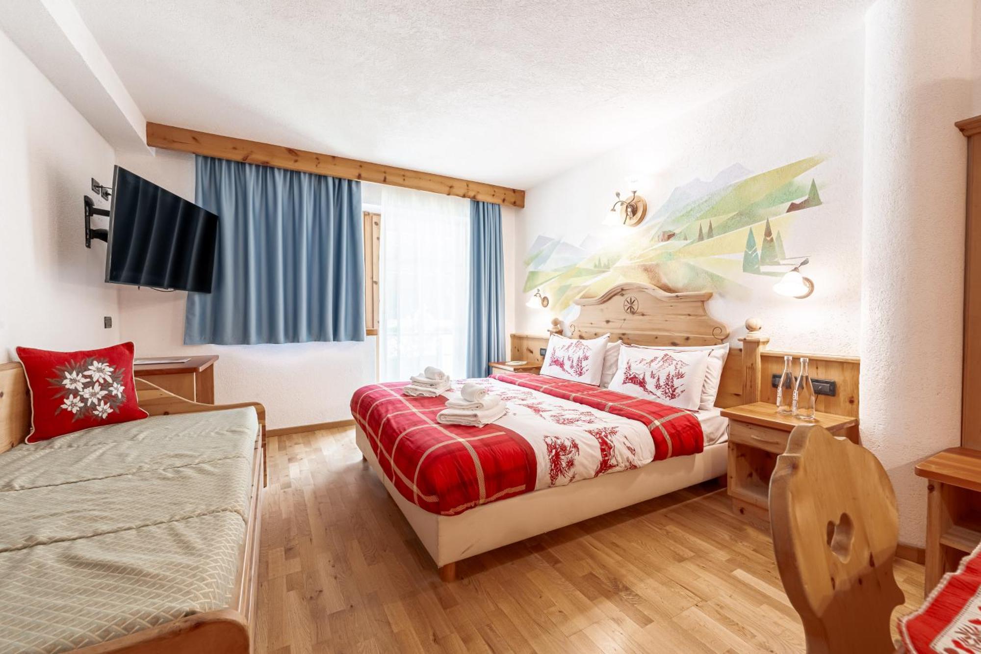 Hotel Villetta Maria Cottage Canazei Buitenkant foto