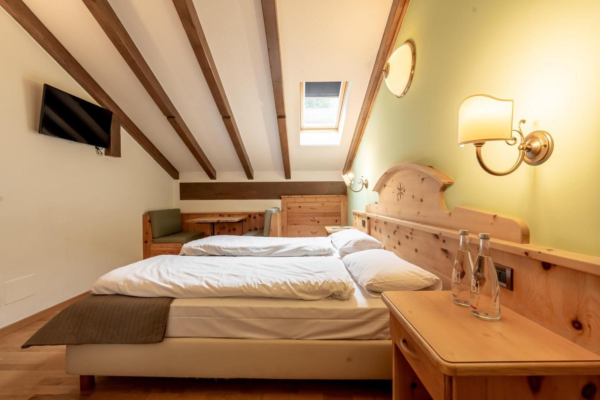 Hotel Villetta Maria Cottage Canazei Buitenkant foto