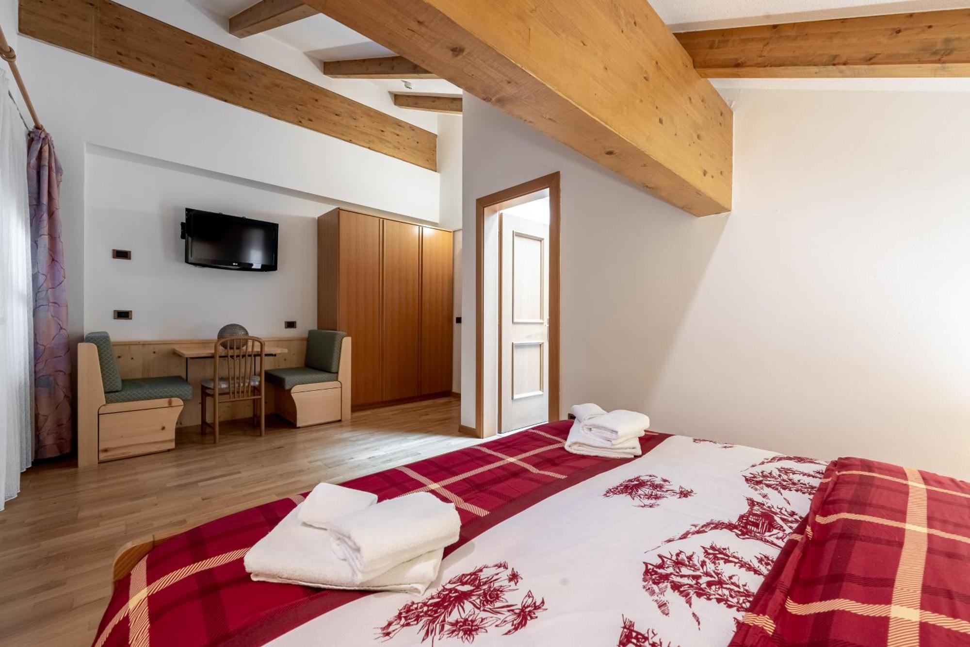 Hotel Villetta Maria Cottage Canazei Buitenkant foto