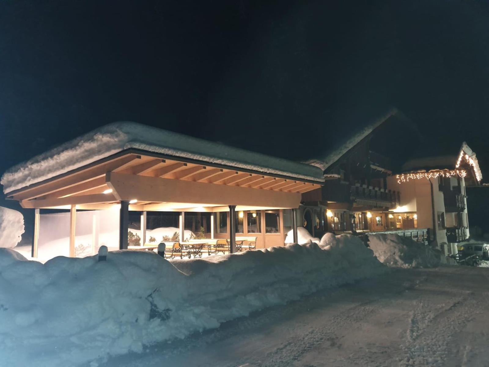 Hotel Villetta Maria Cottage Canazei Buitenkant foto