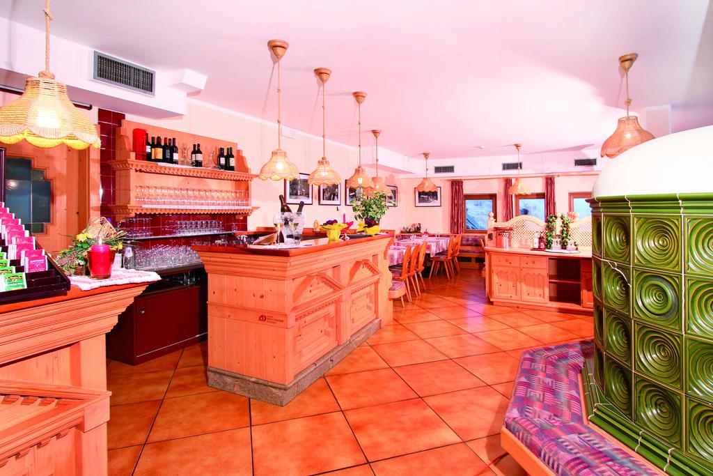 Hotel Villetta Maria Cottage Canazei Buitenkant foto